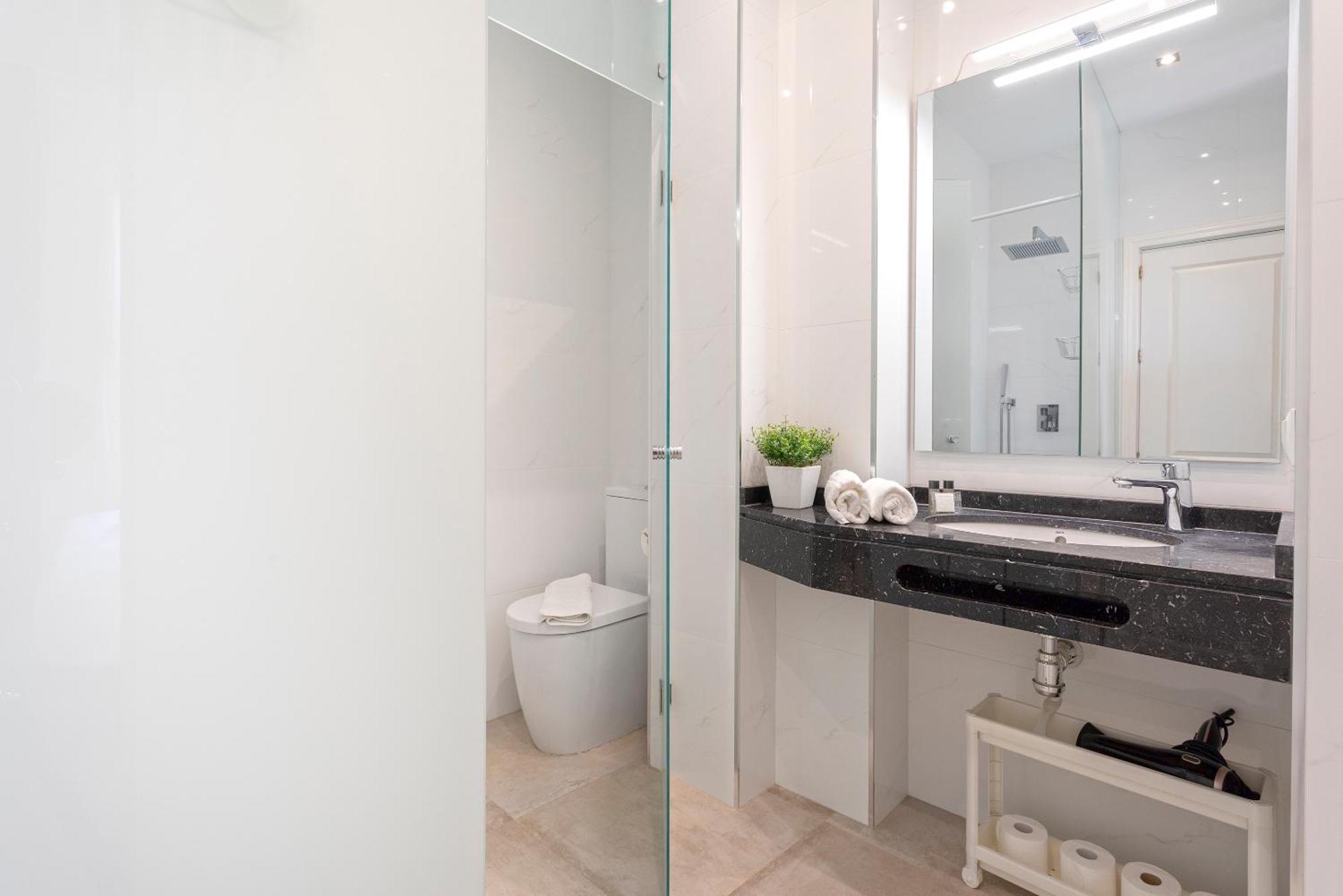 Apartamento Reformado En Malaga Centro By Rent Me Eksteriør billede